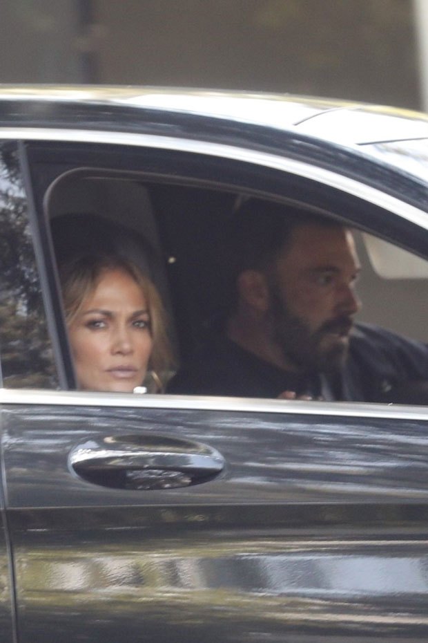 Jennifer Lopez & Ben Affleck Pictured House Hunting At $85 ...